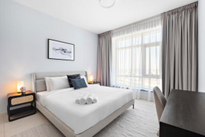 Super 1BR APT The Lofts West